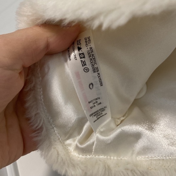 Toddler girl  cape - Picture 2 of 3